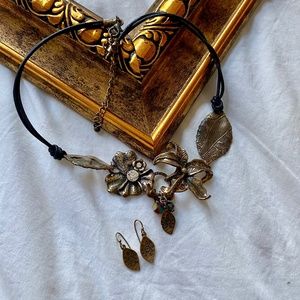 Vintage Victorian Floral Sun Brass necklace Earrings Set